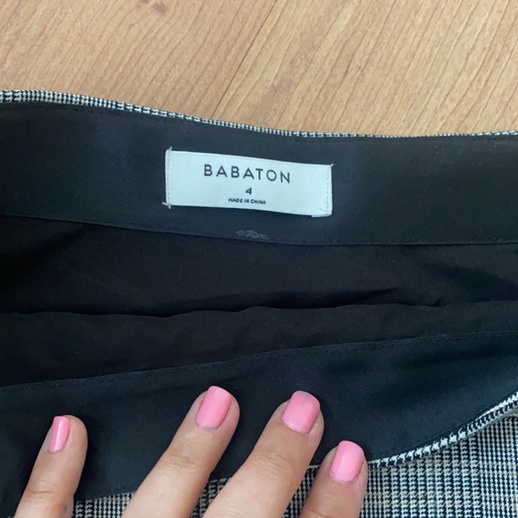 ❣️sold❣️ Aritzia mini skirt - Picture 2 of 2